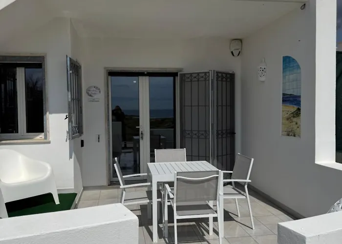 Andrew'S Home - Playita