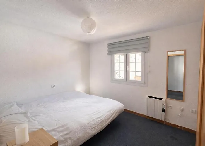 Apartamentos Arttyfal Con Parking Y Wifi By Surynieve