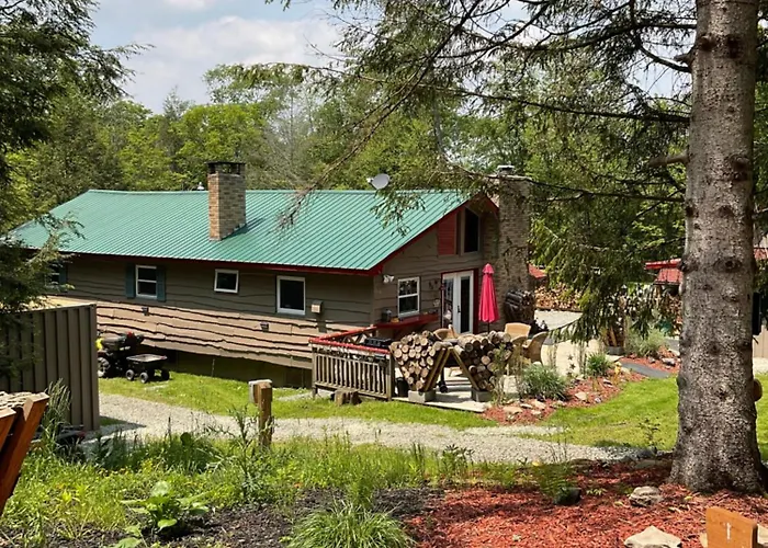 Roscoe Cabin Pet Friendly