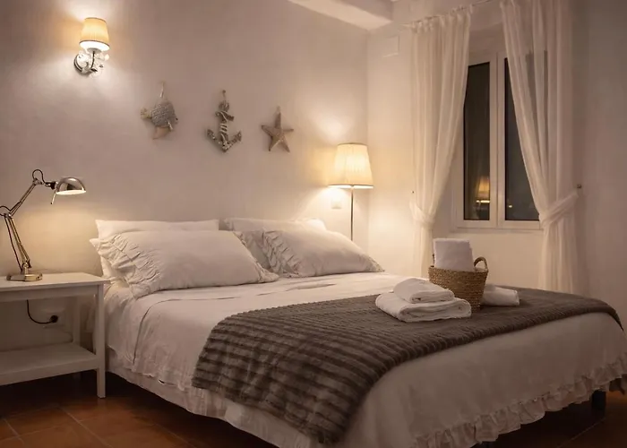 Little Medieval House Nettuno