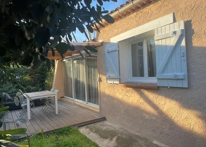 Les Deux Mas