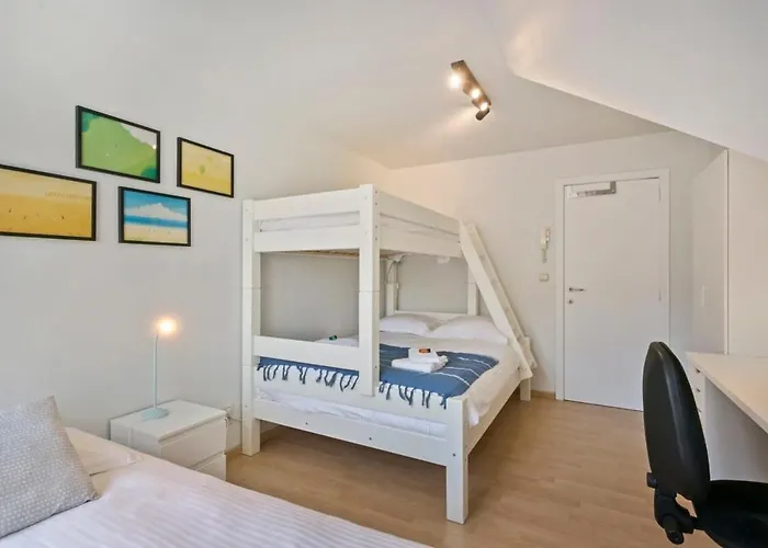 Casiola - Summer-House With Sunny Garden Nearby Beach