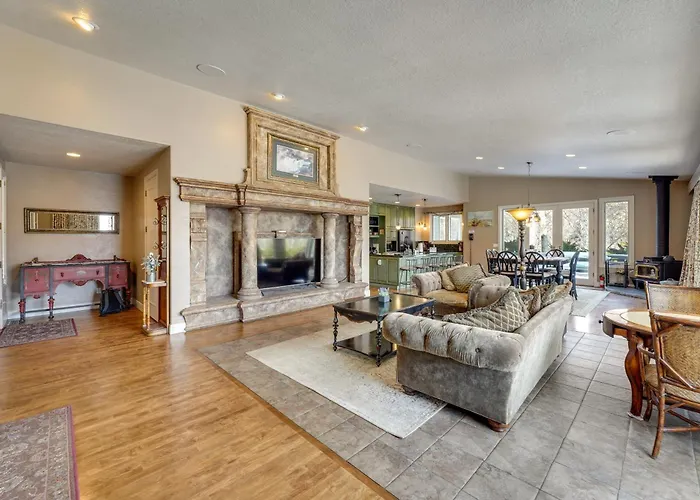 Hot Tub & Snake River Views At Twin Falls Home
