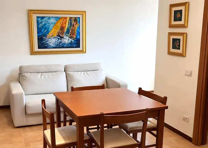 Apartment Elena, Centrale, 3Km Dal Mare