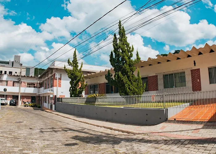 Villa Bilac - Studios Proximo A Vila Germanica Bairro Da Velha