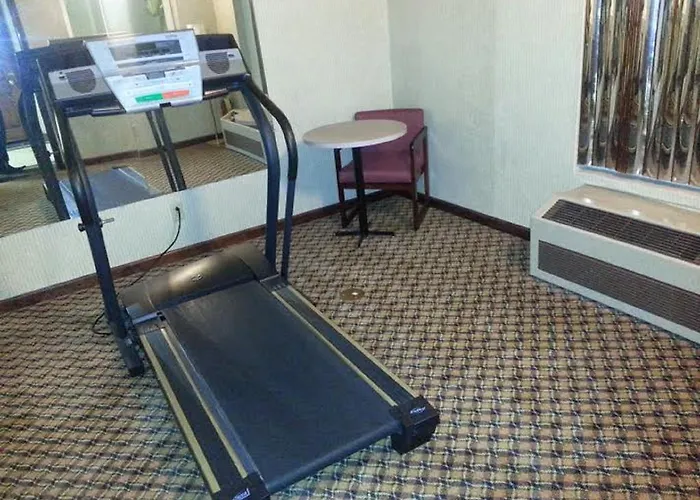 America'S Best Inn & Suites Commerce