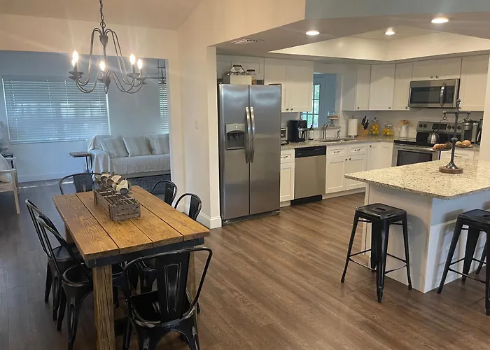 Beautiful Home Across The Street From Lake June!