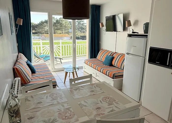Appartement 2 Pieces Dans Residence Bord De Mer Aux Sables D'Olonne