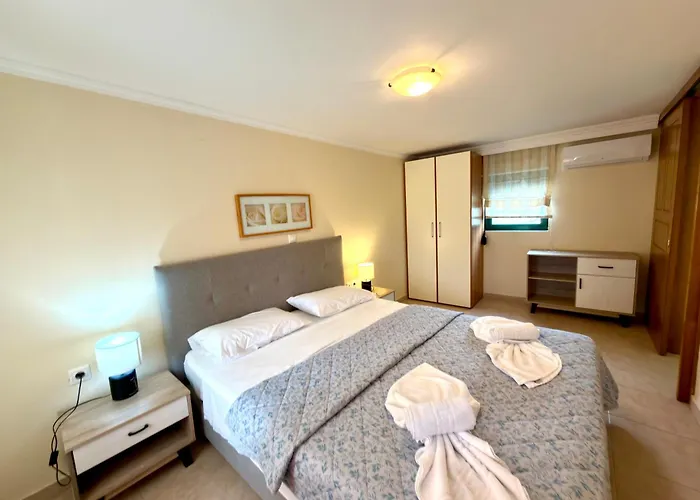 Theretra Kiotari Villas
