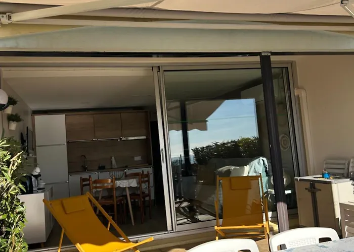 La Maison Du Bonheur Les Eaux Vives 1