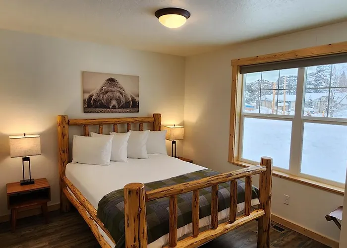 Beargrass Lodging & Rv Resort