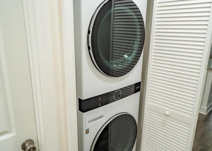 Renovated 2 Bed Walltown Home Walk To Duke! A