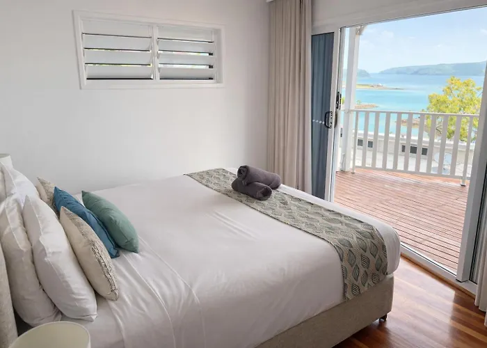 Casuarina Cove 14 & Free Buggy - Hamilton Island