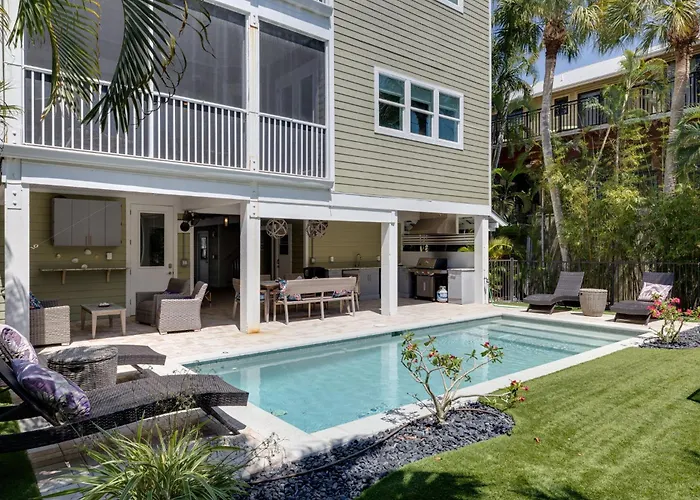 Sea U Soon - Premier 4 Bedroom Villa With Heated Pool