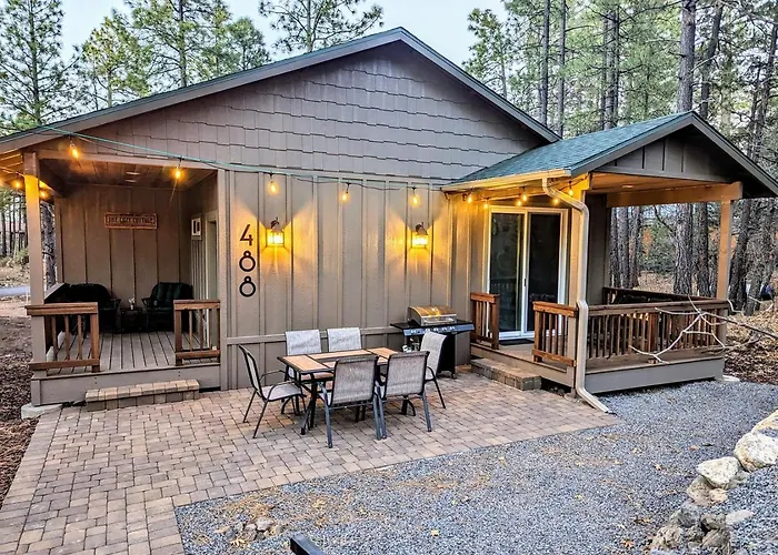 Relax & Recharge In Cozy Pinetop 2Br Retreat