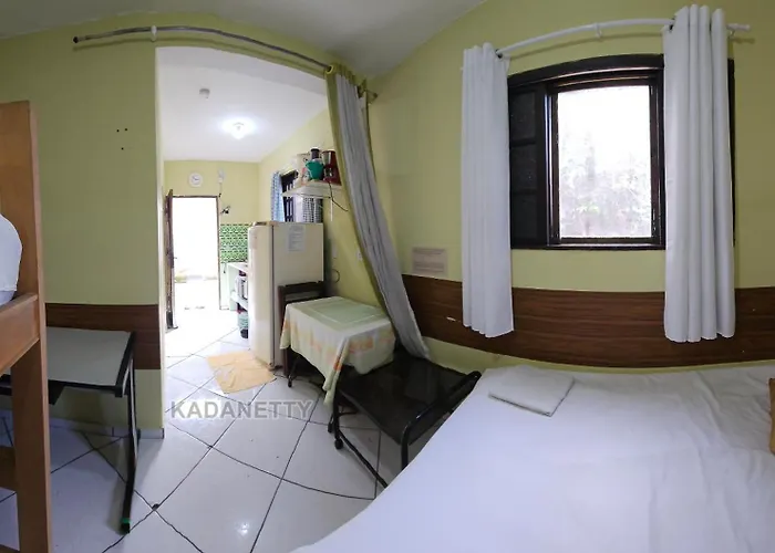 Casa Ventilada e Confortável, Perto da Rodovia e 2km da Praia