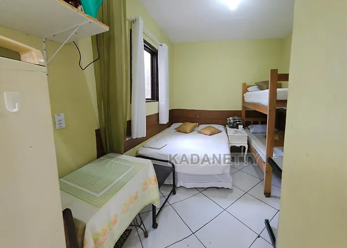 Casa Ventilada e Confortável, Perto da Rodovia e 2km da Praia