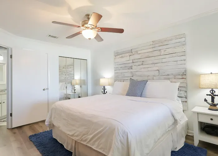 Beach Paradise On The Coast Of Navarre