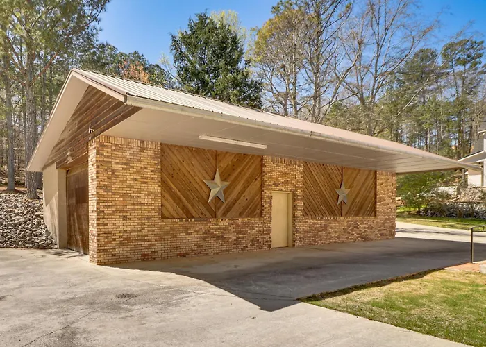 Lakefront Leesburg Home W/ Private Dock & Ramp!