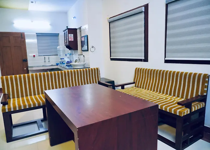 J V A Home Stay Apartment Hotel