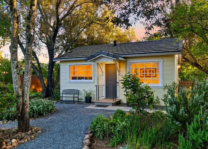 Grapevine Cottage By Avantstay