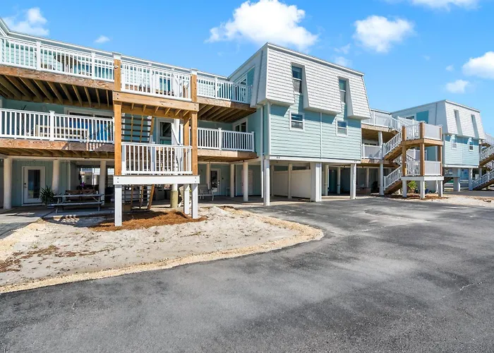 Boardwalk Unit A4