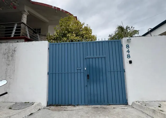 Casamaya Hostel & Diving