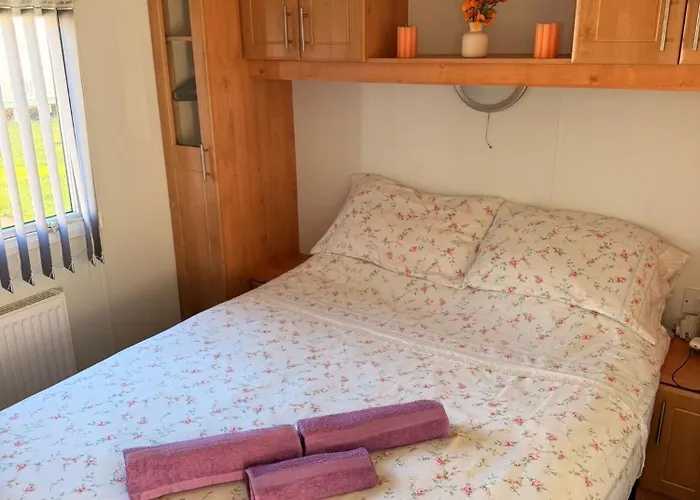 Browns Caravan Rentals, Ingoldmells 4 Berth Caravan Silver Beach