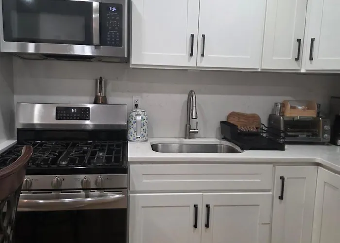 Brooklyn Luxury Suite