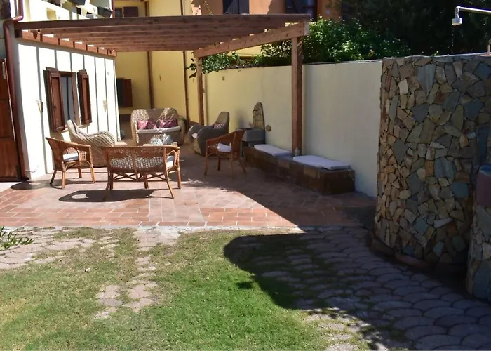 Chia Villa Giada Vicino Al Mare