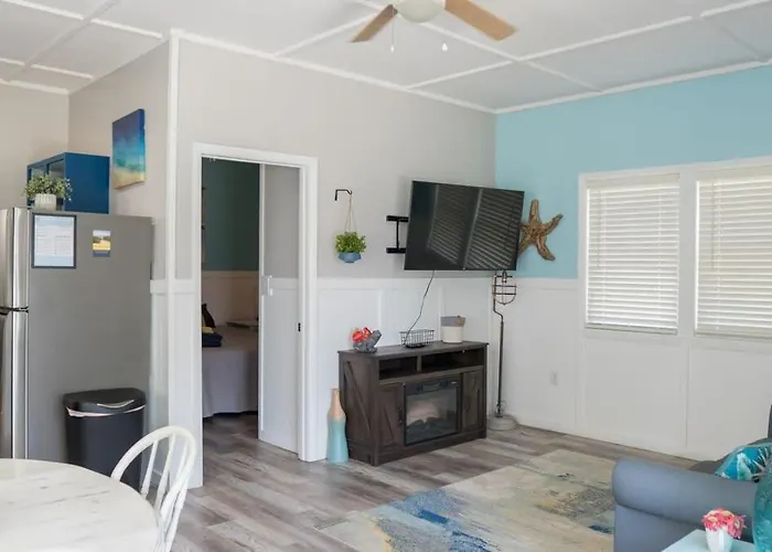 Sister Lake Cottages - Unit 7