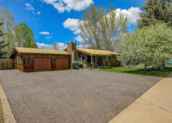 Meadows Valley Retreat - Pet-Friendly Home With Fire Pit, Large Fenced Yard, And Trailer Parking.