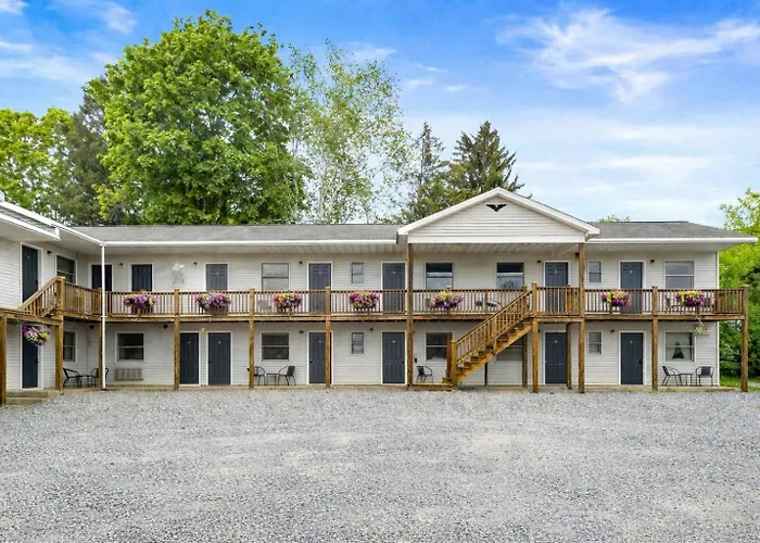 Kc'S Corner Motel