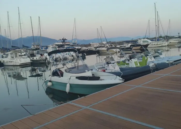 Intera Casa In Centro Storico A 700 Mt Dal Mare