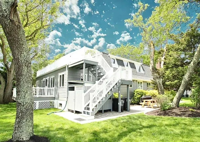 Second Floor Condo - Pool - 4 Bedrooms