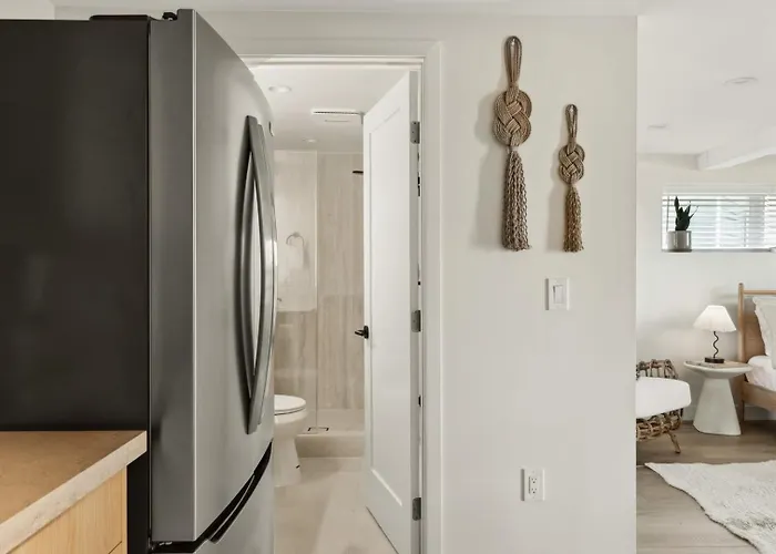 Tide House Manhattan Beach - Unit E - Seaside Studio W Parking