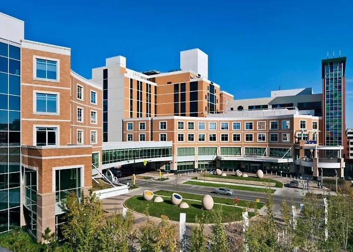 Luxury 1Bd Gym Rooftop Street Parking By Dt Umn