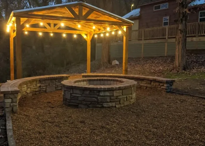 Tiny Cabin Village Private Hot Tub Lynda Cabin