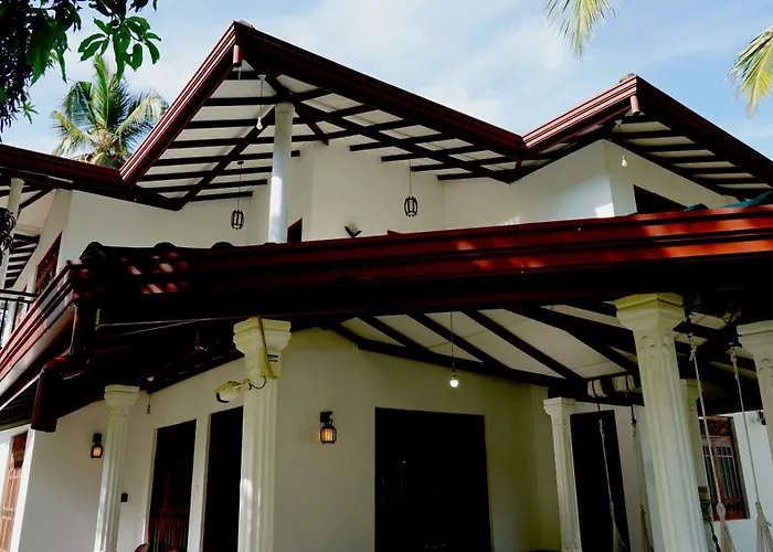 Premier Villa Tangalle
