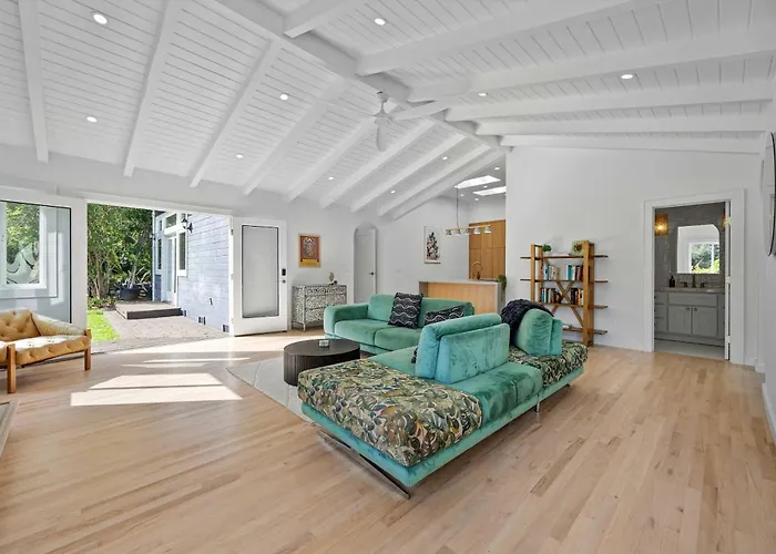 Topanga Cabin With Sauna And Peloton By Colby And Conrad