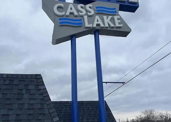 Cass Lake Hotel