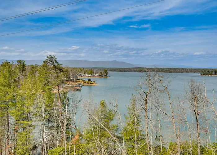 Steps To Private Beach! Family Home On Lake James