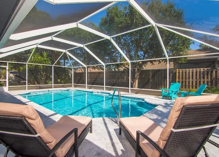 Beach Getaway - Private Heated Pool & 2 King Beds