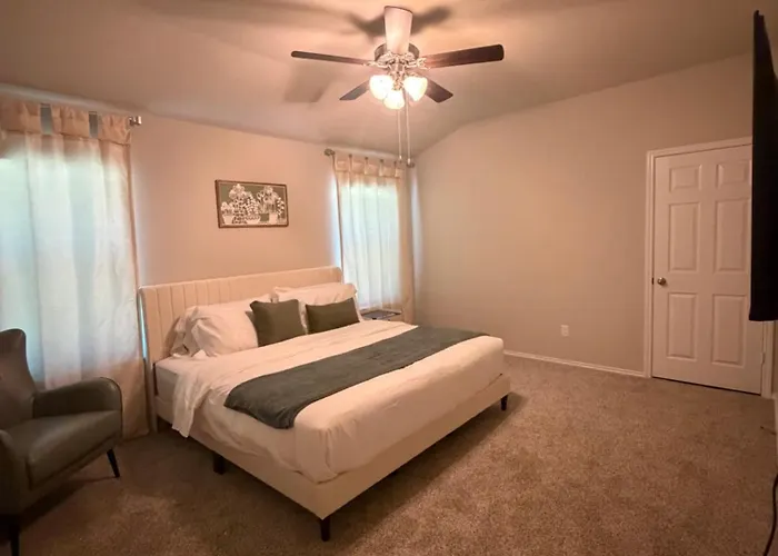 Modern 3Br Smart Home Near Fort Cavazos