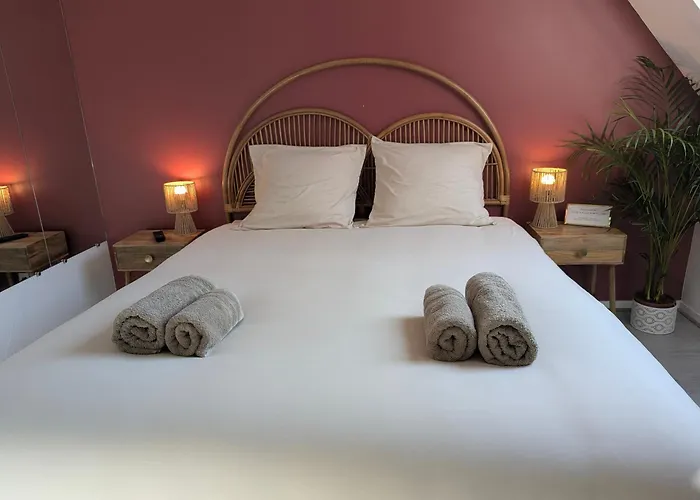 Chambre Au Cocon Boheme Avec Lit Queen