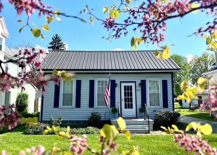 Coastal Cape Cod W/ King Bed, Game Room, & Bikes!
