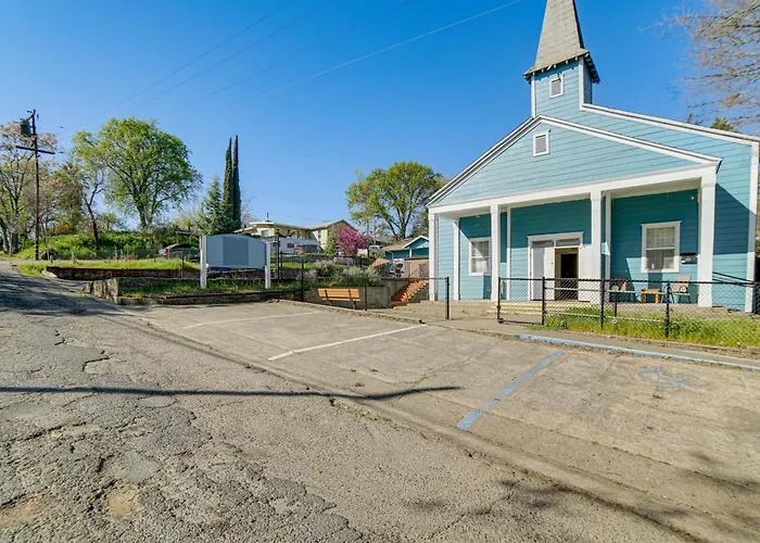 Walk To Clear Lake! Converted Church W/ Game Room