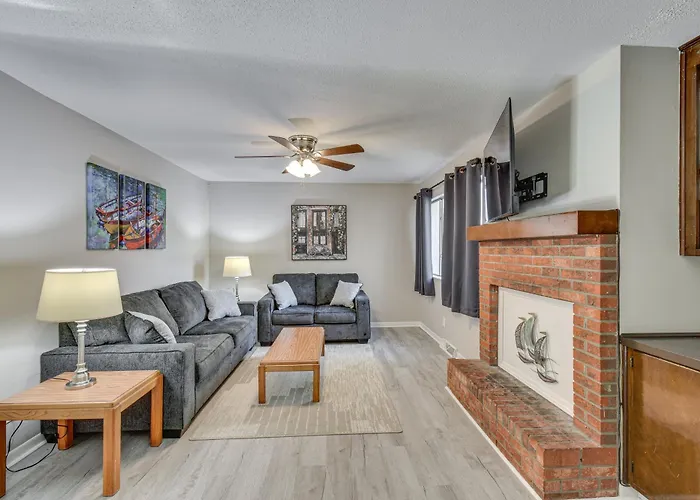Tiger Town Getaway: 2 Mi To Downtown & Campus!
