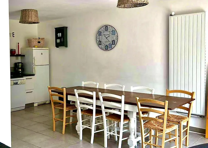 Villa Bouline Plage De Pors Carn A 250M A Pied Grande Maison Authentique Bretonne Bien Equipee Pour 10 Personnes Capacite Rare Dans La Region Jardin Bbq Parking Privatif