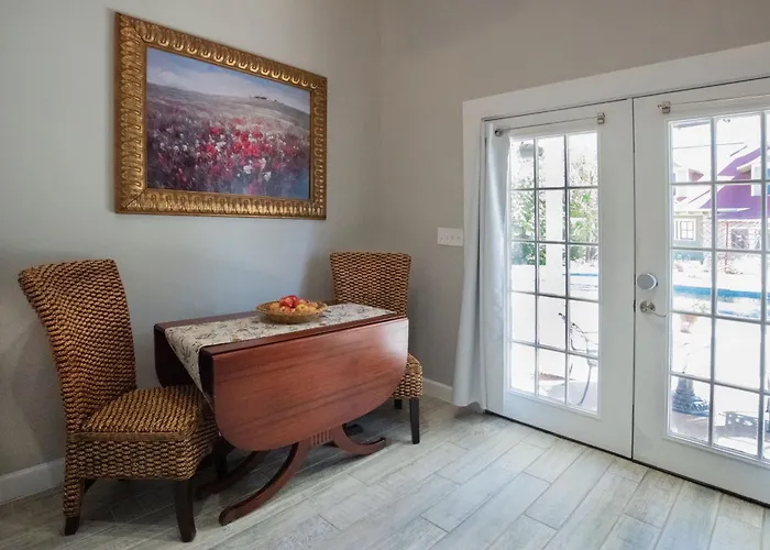 Tank House Stay For 2 In Comfort Texas Access To Pool Hot Tub